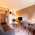 Modern In Hambachtal Oberhambach
