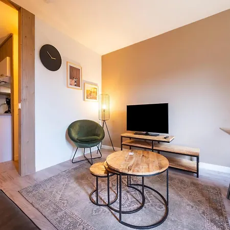 Modern In Hambachtal * Oberhambach