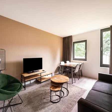 Modern In Hambachtal アパート