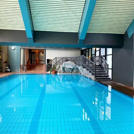 Appartement Modern In Hambachtal